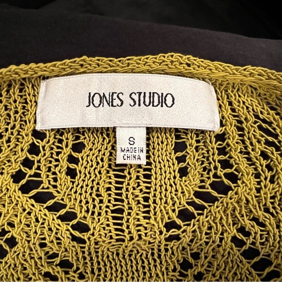 JONES STudio women macrame 3/4 sleeves top / size S - Picture 2 of 5